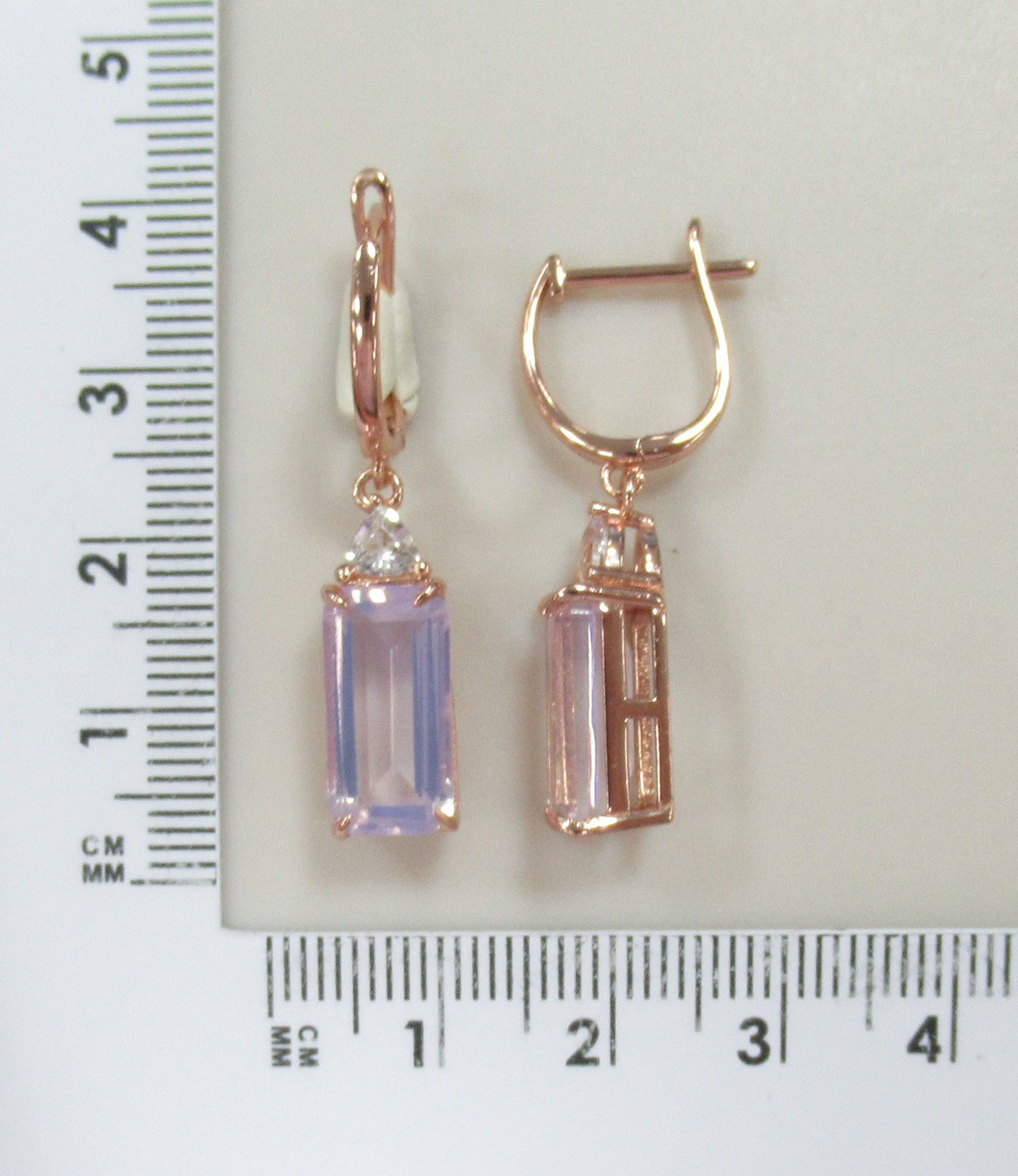 Серебряные серьги с кварцем